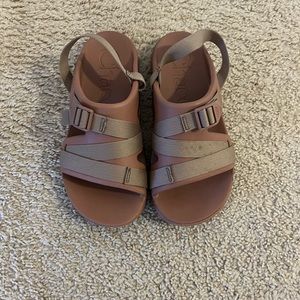 Chaco Chillos Sandals